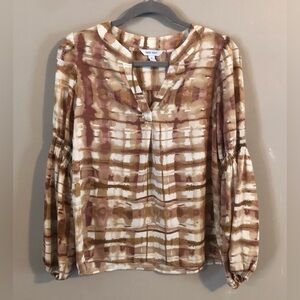 $6❤️Bundled Nine West Blouse